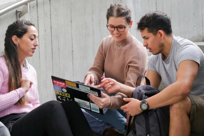 Un grupo de jóvenes universitarios. Imagen referencial.