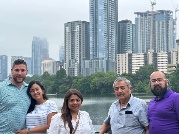 Familia Jiménez visitando Austin. Crédito: Cortesía