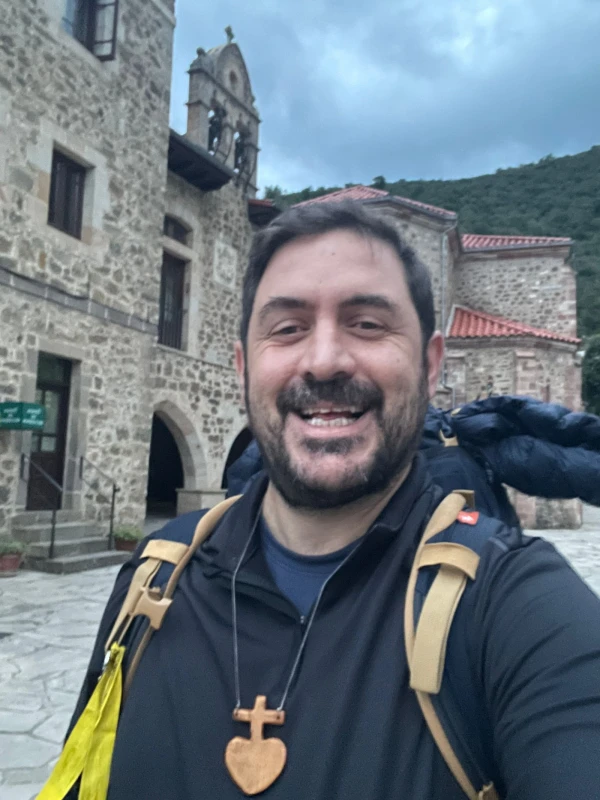 El misionero laico Fernando Gutiérrez, en Santo Toribio de Liébana. Crédito: Cortesía de Fernando Gutiérrez.