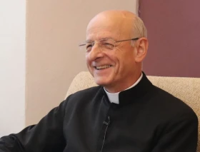 Prelado del Opus Dei pide orar por los nuevos estatutos y compartir “el fuego del Señor” con los demás