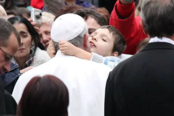[VIDEO] El Papa Francisco alienta a familias con enfermos: “¡No tengan miedo de la fragilidad!”