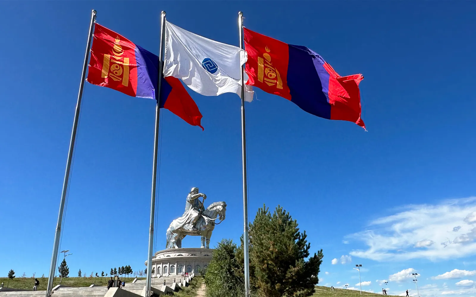 Estatua ecuestre de Gengis Kan en Mongolia?w=200&h=150