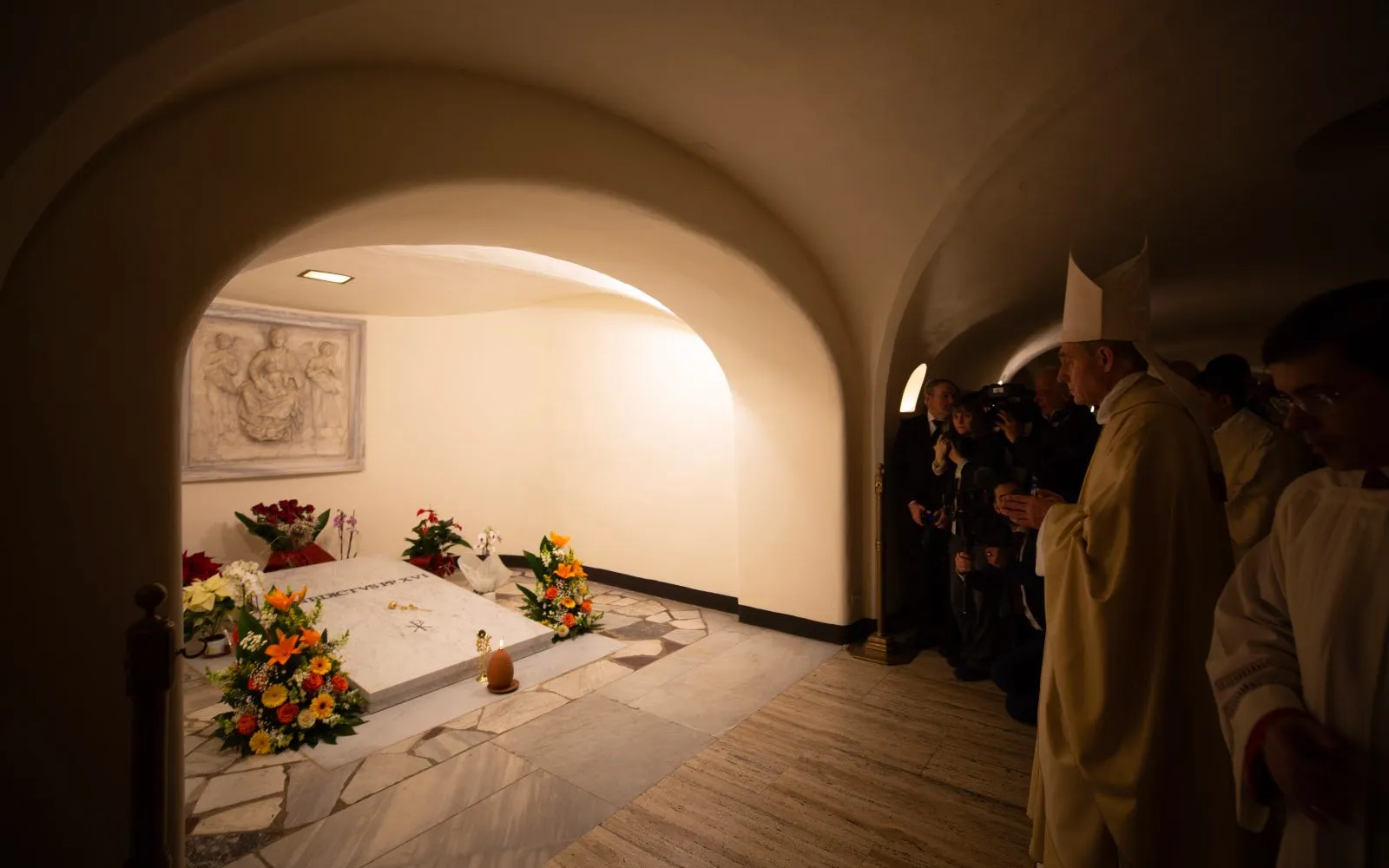 Archbishop Gänswein celebrated Mass for the first year of the death of Benedict XVI