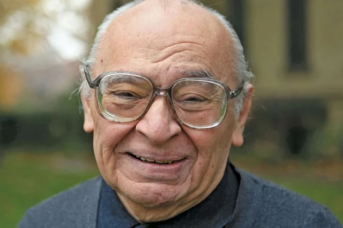 Gustavo Gutiérrez, sacerdote dominico peruano y padre de la teología de la liberación 23102024