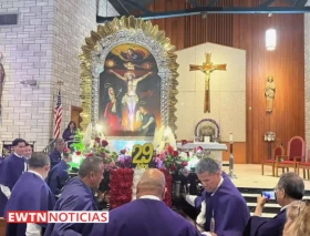 Esta hermandad del Señor de los Milagros celebra 30 años evangelizando Estados Unidos