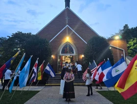 Obispo asegura que la presencia de hispanos en Estados Unidos “es una bendición” para la Iglesia Católica