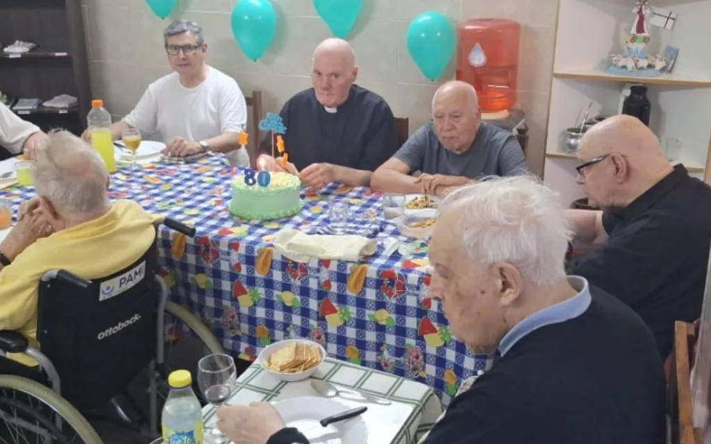 Argentina: New home built for elderly and sick priests