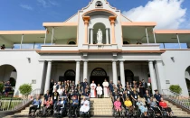 Hogar de Santa Teresa en Singapur recibe la visita de Papa Francisco