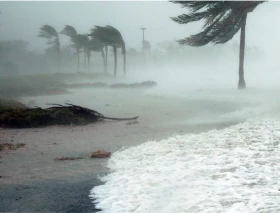 Obispos llaman a la solidaridad ante la “devastación” causada por huracanes en México