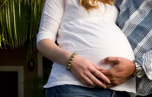 Mujer embarazada. Foto: iStock_000004845219 