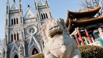 La Iglesia católica del Salvador, también llamada Iglesia Xishiku o Beitang, en el distrito de Xicheng, Pekín, China.