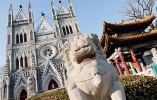 La Iglesia católica del Salvador, también llamada Iglesia Xishiku o Beitang, en el distrito de Xicheng, Pekín, China. Crédito: Fotokon / Shutterstock