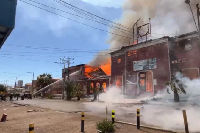 Incendio en la iglesia de San Antonio de Padua