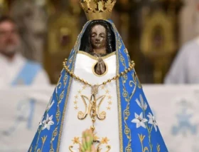 Regresa la imagen de la Virgen de Luján que había sido robada de una basílica en Argentina