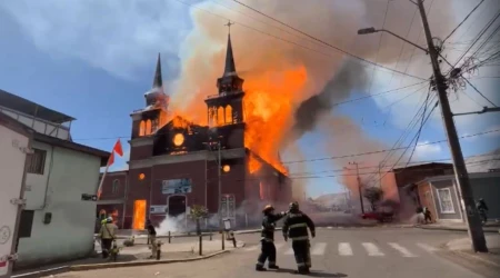 Incendio en la iglesia San Antonio de Padua