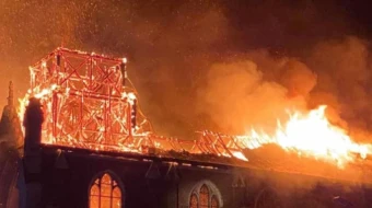 Incendio de la iglesia de la Inmaculada Concepción en Francia.