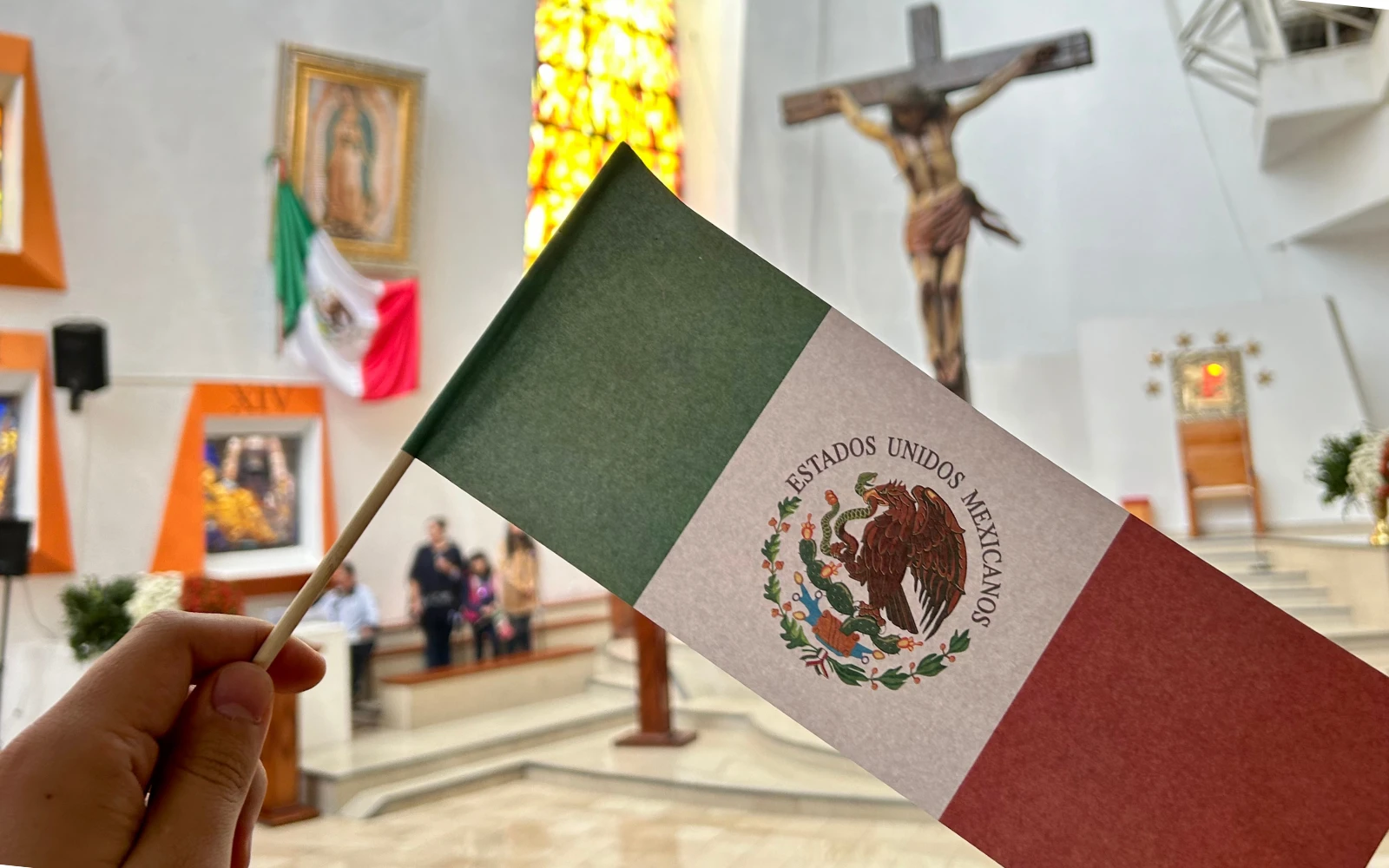 Imagen de celebraciones de la Independencia de México en templo católico.?w=200&h=150