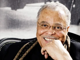 Fallece el famoso actor católico James Earl Jones, la voz de Darth Vader, CNN y Mufasa