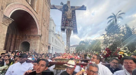 La multitudinaria peregrinación del Señor de las Aguas de Girón