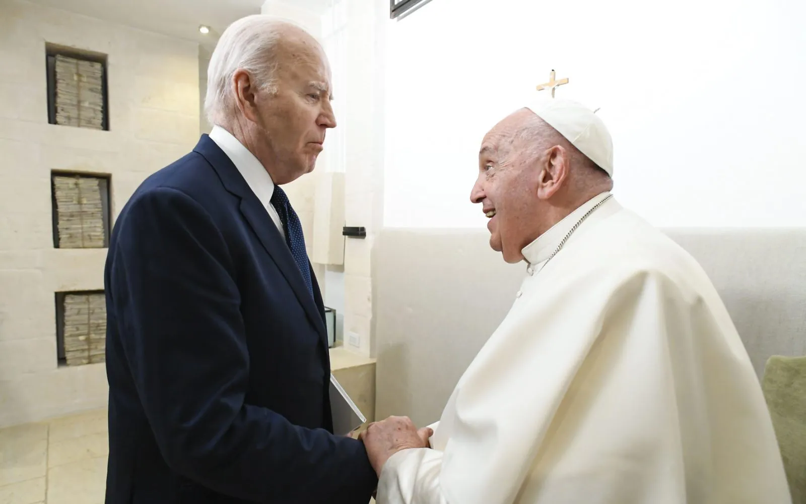 El Papa Francisco se reunió con el presidente estadounidense Joe Biden el viernes 14 de junio de 2024, después de una sesión de la cumbre del G7, que se celebra del 13 al 15 de junio en la región de Puglia, en el sur de Italia.?w=200&h=150