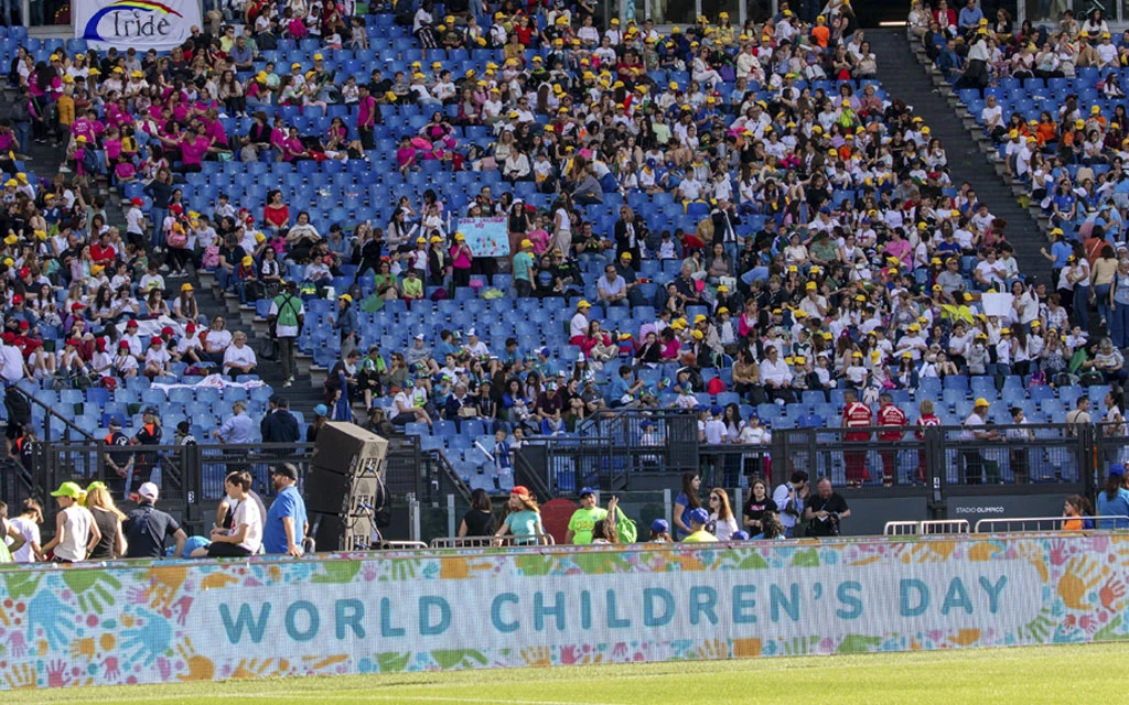 Una de las tribunas del Estadio Olímpico de Roma, donde se realizó la primera Jornada Mundial de los Niños.?w=200&h=150