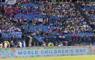 Una de las tribunas del Estadio Olímpico de Roma, donde se realizó la primera Jornada Mundial de los Niños. Crédito: Daniel Ibáñez / EWTN News