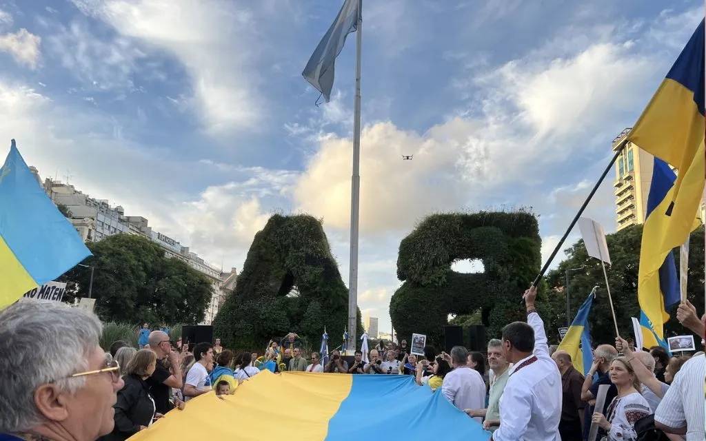 2 years after the start of the war, the Ukrainian community prayed in Buenos Aires