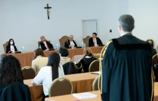 Una audiencia en el juicio financiero del Vaticano el 20 de mayo de 2022. Crédito: Vatican Media.