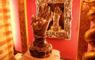 Reliquia de la mano izquierda de Santa Teresa de Jesús Crédito: Convento del Corazón Eucarístico de Jesús.