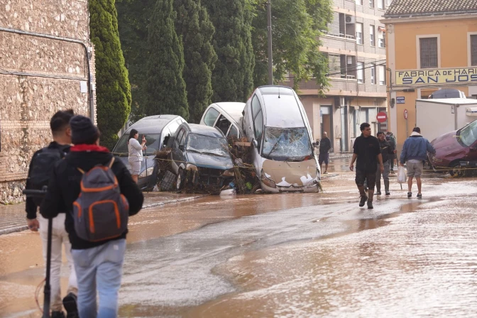 El barrio valenciano de la Torre sufre las consecuencias de las inundaciones en España en octubre de 2024.