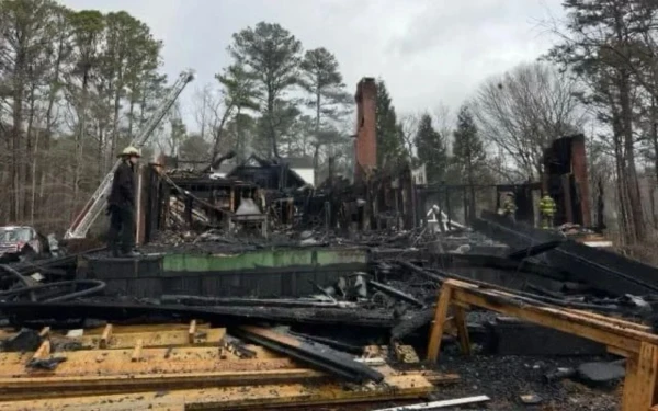 A photograph reveals the magnitude of the damages caused by the fire in the house of the Legionaries of Christ in Cumming, Georgia, on February 16, 2025. Credit: Photo courtesy of Regnum Christi North America.