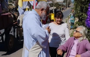 Leonardo Córdova en su servicio como diácono permanente Crédito: Cortesía Leonardo Córdova