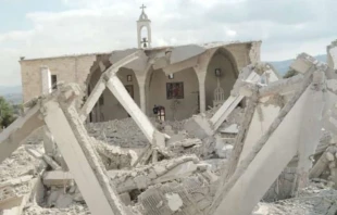 La iglesia greco-católica melquita destruida en Derdghaya, Líbano. Crédito: ACN.