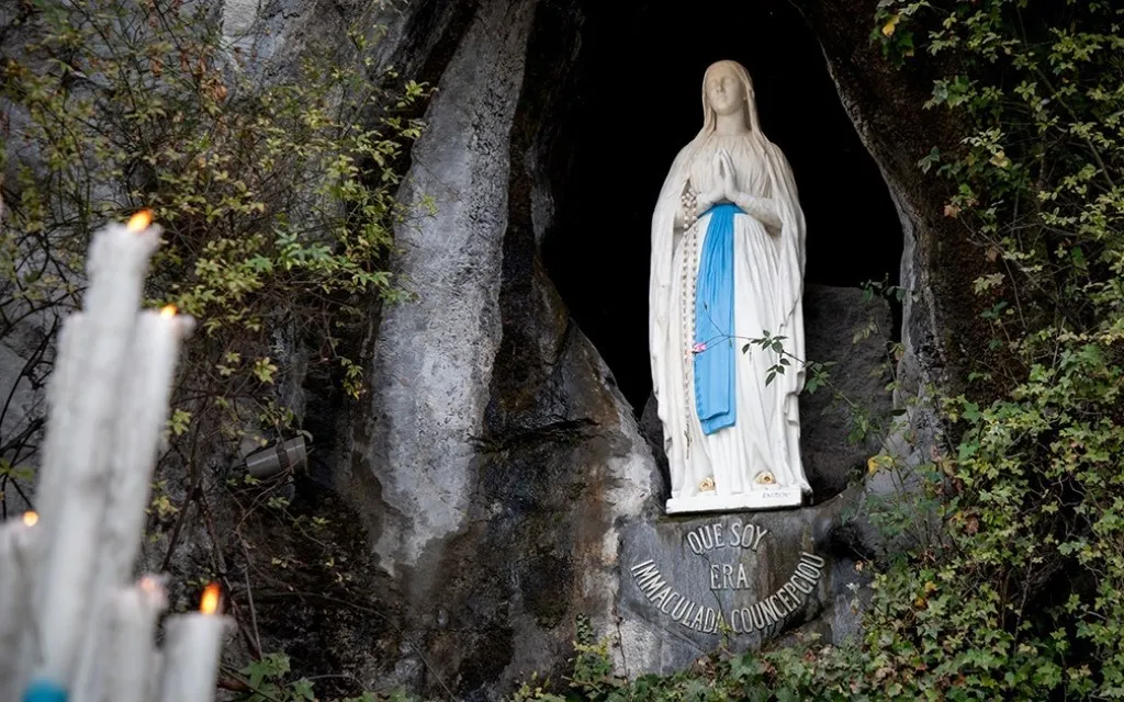 Imagen de Nuestra Señora de Lourdes en su santuario.?w=200&h=150