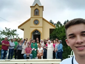 Amor por los sacramentos inspiró a un seminarista a construir una capilla en su casa cuando era niño