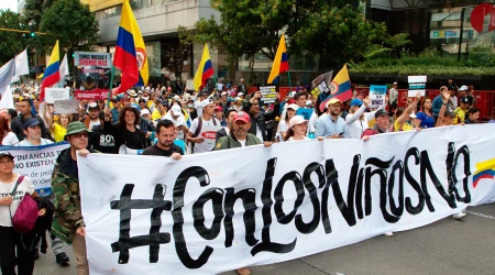 Marcha "Con los niños no".