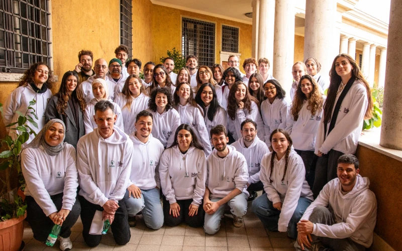 Jóvenes cristianos, musulmanes y judíos desde el Vaticano: “Hay posibilidad de convivir en paz”