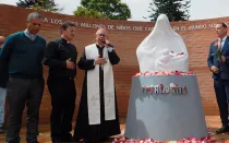 El Arzobispo de Bogotá, Cardenal Luis José Rueda Aparicio, inaugura el memorial "María, madre de los no nacidos".