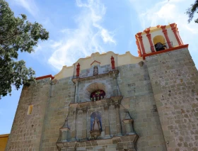 Iglesia católica abre sus puertas tras 12 años de cierre a causa de sismos en México