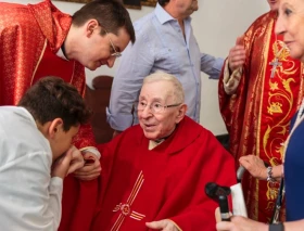 Diócesis de Córdoba en España da el último adiós a un “sacerdote santo” y “maestro de espíritus»