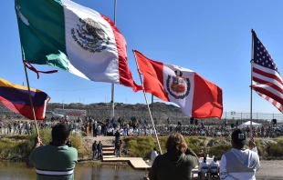 Misa en Río Bravo honra a migrantes fallecidos y desaparecidos Crédito: Diócesis de Ciudad Juárez