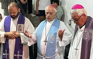 Obispos celebran Misa por los fallecidos en el tiroteo de González Catán Crédito: Facebook Mons. Eduardo García