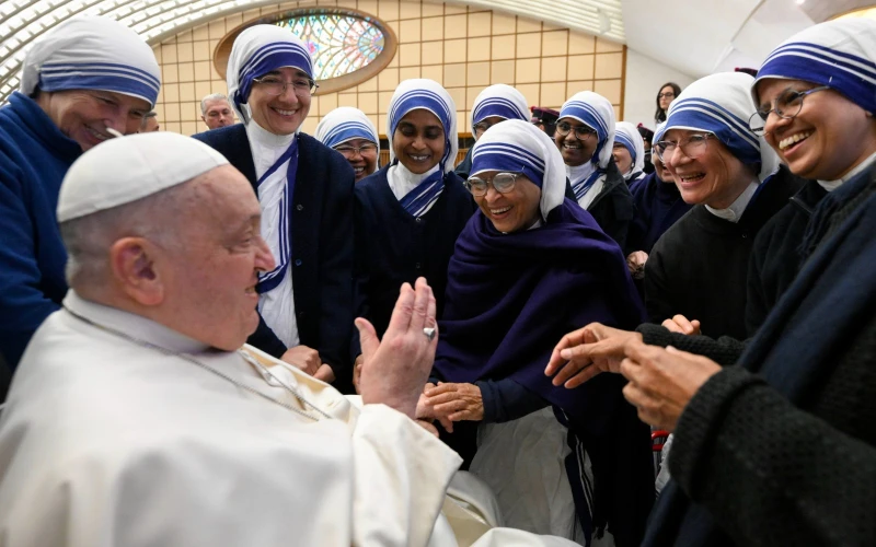 Misioneras de la Caridad celebran con el Papa Francisco el reconocimiento litúrgico de su fundadora