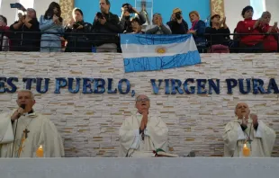 Mons. Ojea presidió una Misa en reconocimiento a las mujeres que llevan adelante los comedores populares Crédito: Cortesía Conferencia Episcopal Argentina