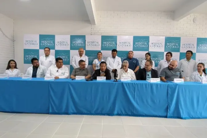 Conferencia de prensa de Mons. Leigue Cesarí en su alta hospitalaria