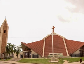 La Iglesia en Orán acompaña a las víctimas, pero mantiene “caridad” con Mons. Zanchetta