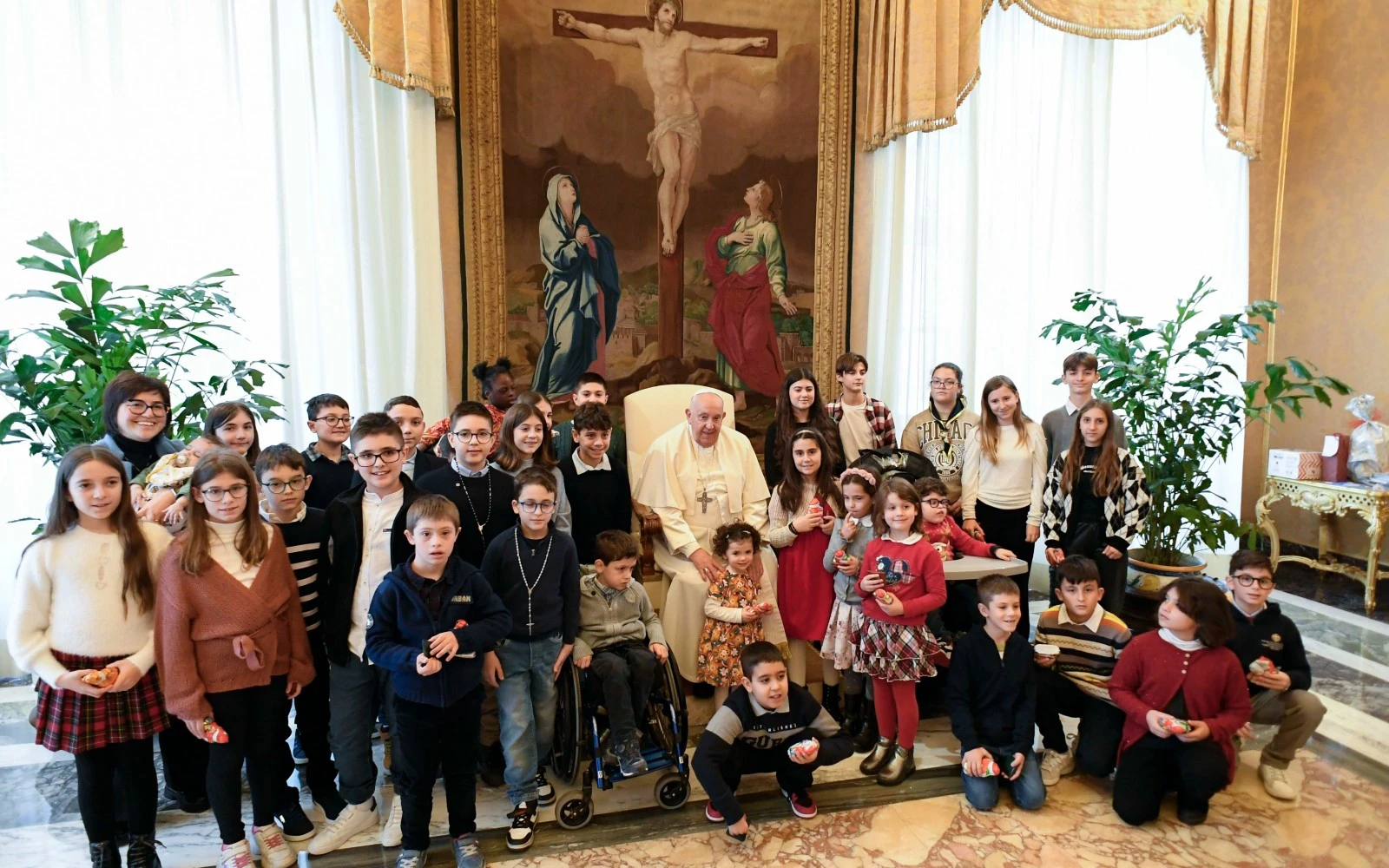 El Papa Francisco junto a los niños de Acción Católica Italiana?w=200&h=150