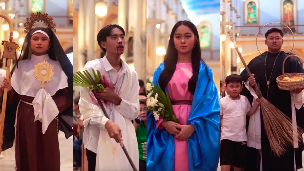 Los católicos filipinosen el "Desfile de los Santos" que se lleva a cabo en las parroquias filipinas. Crédito: Fotos de cortesía de Ang Batingaw, Comisión de Comunicaciones Sociales del Santuario Diocesano y Parroquia de San Agustín, Ciudad de Baliwag, Bulacan.