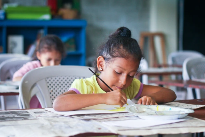 Niños en una escuela en Guayaquil, Ecuador.