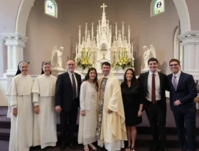 “¡Gracias a Dios!»: La familia de un estudiante de Notre Dame se convirtió durante la Solemnidad de la Asunción